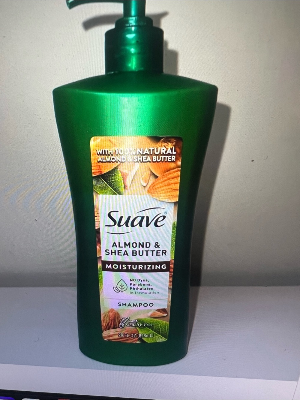 Suave Almond & Shea Butter Moisturizing Shampoo - Green